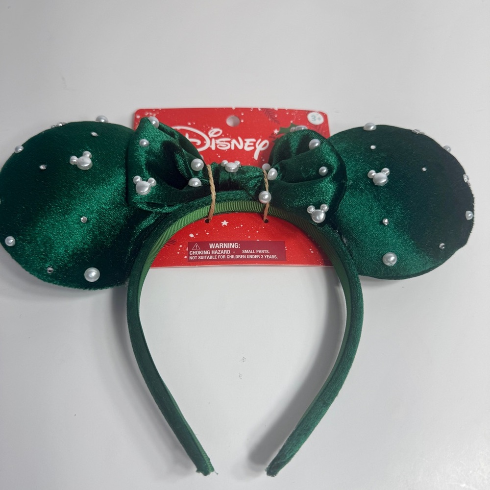 NWT. Aldi x Disney Minnie Mouse Christmas Ears Headband. Green Velvet Faux Pearl